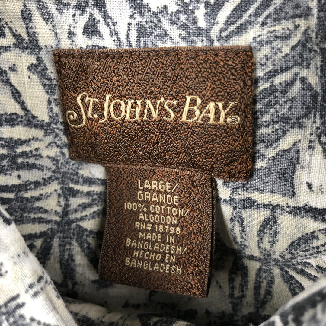 St. John's Bay all-over print short-sleeved cotton shirt, boxy fit, men's size L. cotton gray type Vintage Second Hand