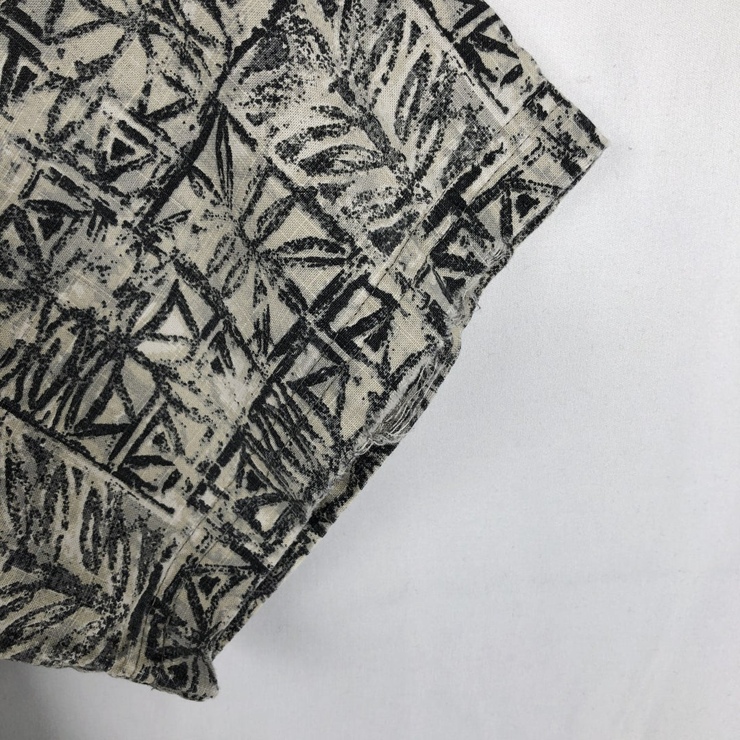 St. John's Bay all-over print short-sleeved cotton shirt, boxy fit, men's size L. cotton gray type Vintage Second Hand