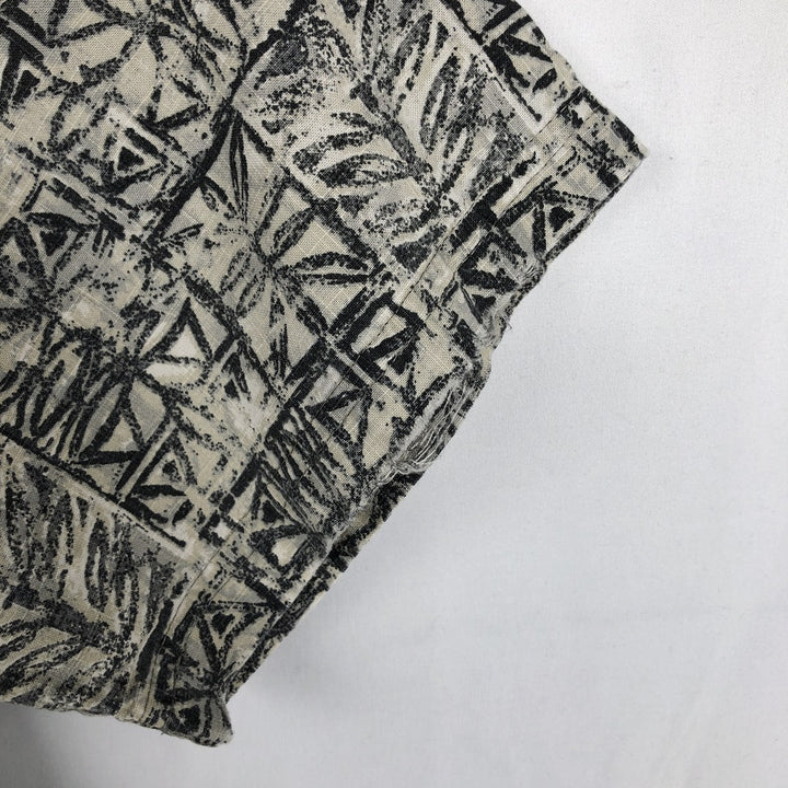 St. John's Bay all-over print short-sleeved cotton shirt, boxy fit, men's size L. cotton gray type Vintage Second Hand