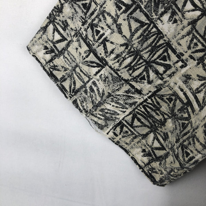 St. John's Bay all-over print short-sleeved cotton shirt, boxy fit, men's size L. cotton gray type Vintage Second Hand
