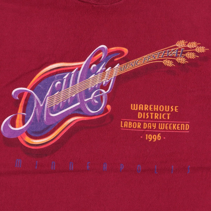 90'S Fruit of the Loom Music Festival Band T-Shirt, Made in USA, Men's XL equivalent, Vintage cotton burgundy type Vintage Second Hand