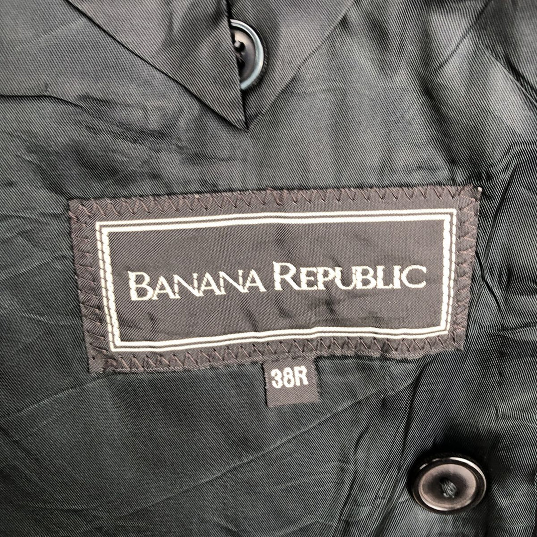 Banana Republic double-breasted peaked lapel navy blazer tailored jacket, made in the USA, men's size M equivalent. wool navy blue type Vintage Second Hand