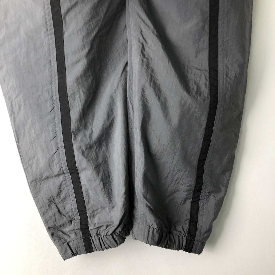 2000'S Reebok nylon jacket, men's size M Nylon gray type Vintage Second Hand