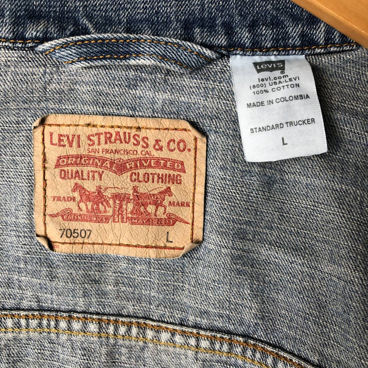 00'S Levi's denim jacket, denim jacket, men's size L cotton blue type Vintage Second Hand