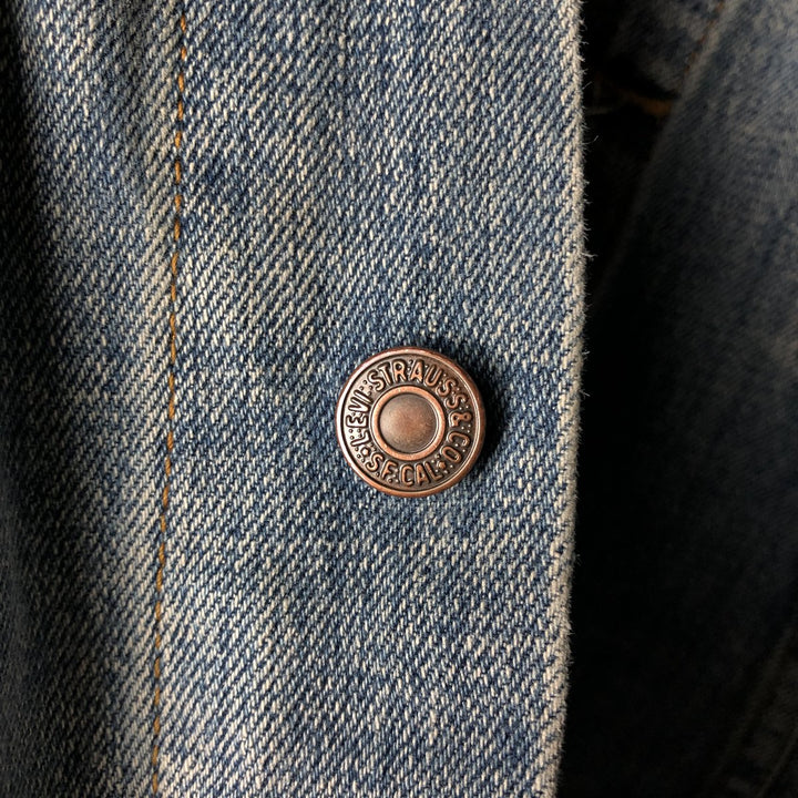 00'S Levi's denim jacket, denim jacket, men's size L cotton blue type Vintage Second Hand
