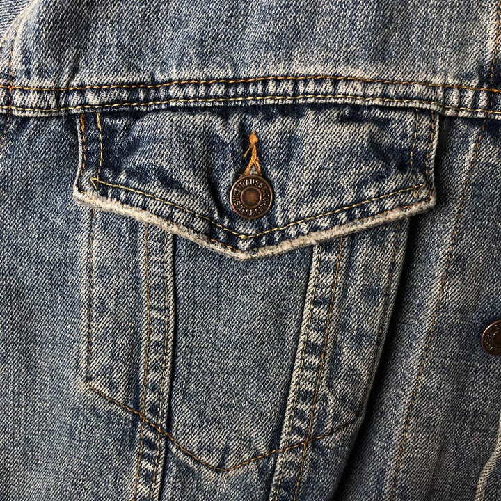 00'S Levi's denim jacket, denim jacket, men's size L cotton blue type Vintage Second Hand