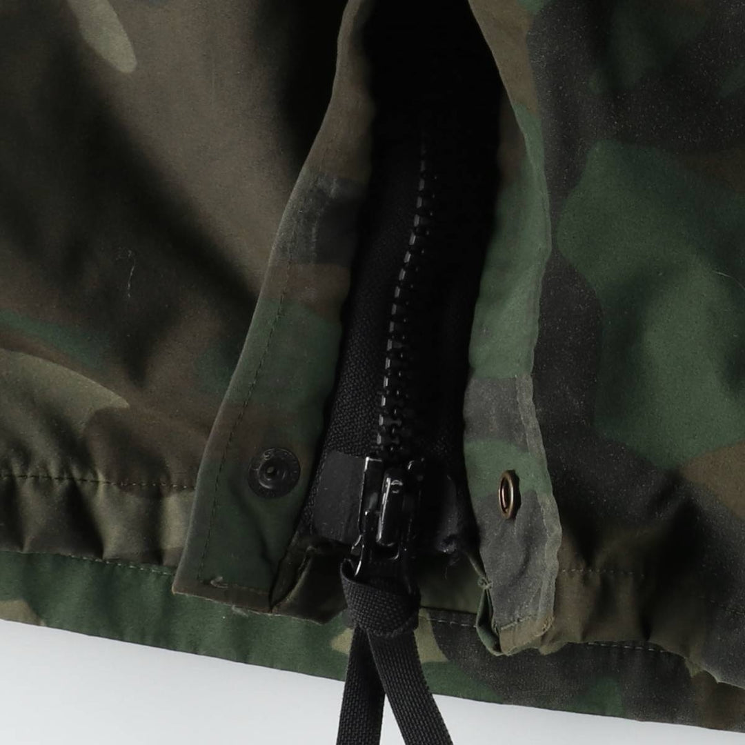 1990'S US Military Issue Woodland Camo ECWCS 1st Generation Mid-Production Military Gore-Tex Parka, Made in USA, Small-Regular Nylon Khaki type Vintage Second Hand