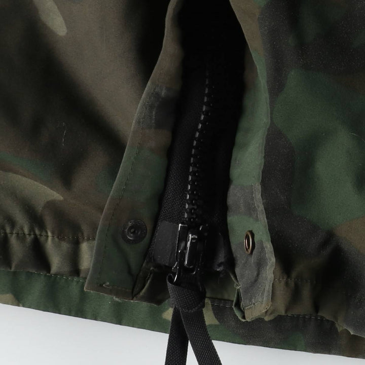 1990'S US Military Issue Woodland Camo ECWCS 1st Generation Mid-Production Military Gore-Tex Parka, Made in USA, Small-Regular Nylon Khaki type Vintage Second Hand