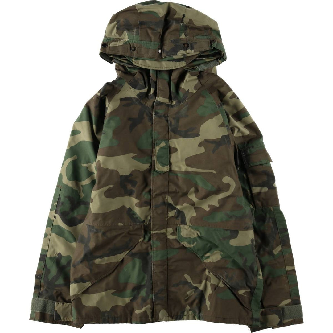 Bargain Price (with minor imperfections): 1990'S US Military Issue Woodland Camo ECWCS 1st Generation Mid-Production Military Gore-Tex Parka, Made in USA, Small-Short Nylon Khaki type Vintage Second Hand