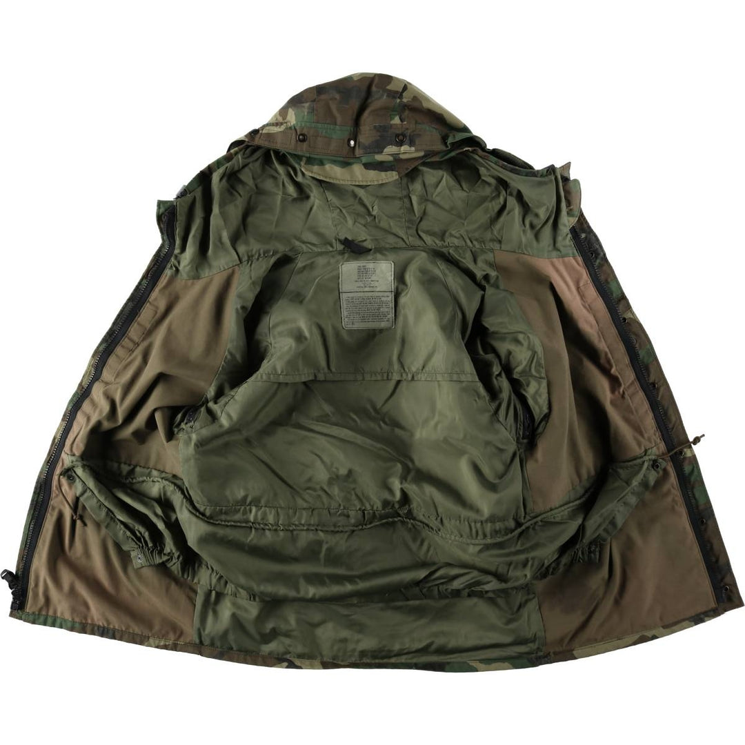 Bargain Price (with minor imperfections): 1990'S US Military Issue Woodland Camo ECWCS 1st Generation Mid-Production Military Gore-Tex Parka, Made in USA, Small-Short Nylon Khaki type Vintage Second Hand