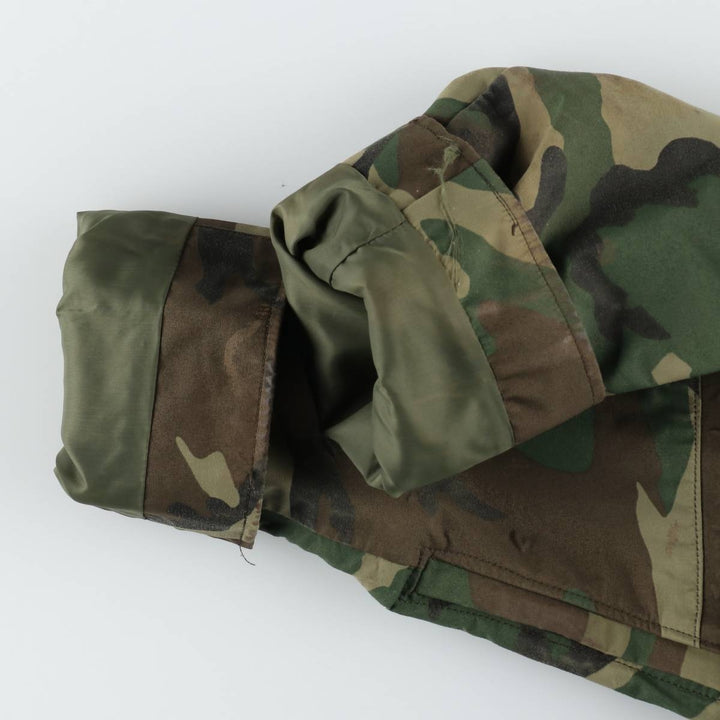 Bargain Price (with minor imperfections): 1990'S US Military Issue Woodland Camo ECWCS 1st Generation Mid-Production Military Gore-Tex Parka, Made in USA, Small-Short Nylon Khaki type Vintage Second Hand