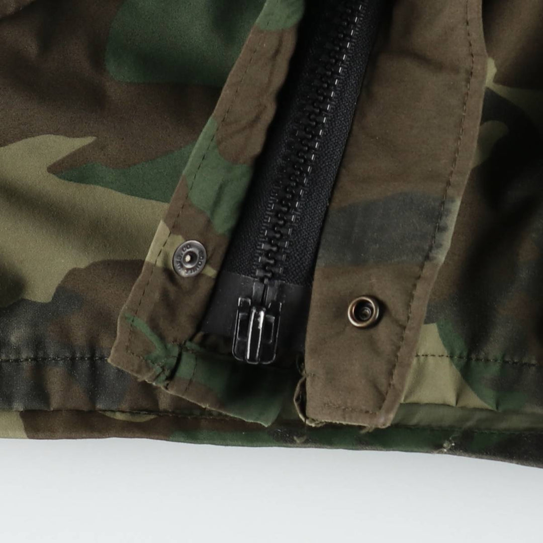 Bargain Price (with minor imperfections): 1990'S US Military Issue Woodland Camo ECWCS 1st Generation Mid-Production Military Gore-Tex Parka, Made in USA, Small-Short Nylon Khaki type Vintage Second Hand