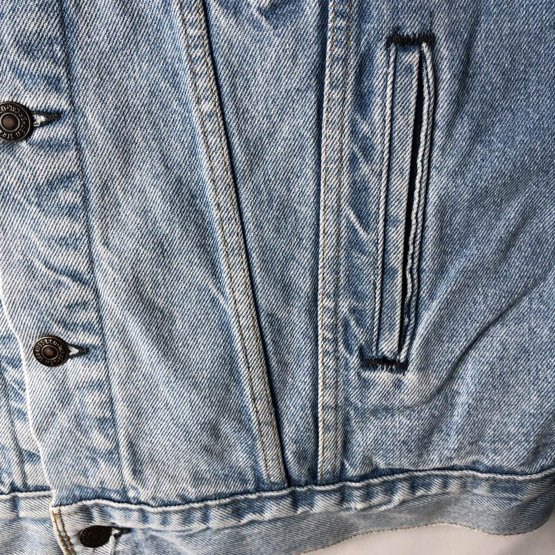 Levi's denim jacket, made in the USA, men's size M unclear blue type Vintage Second Hand