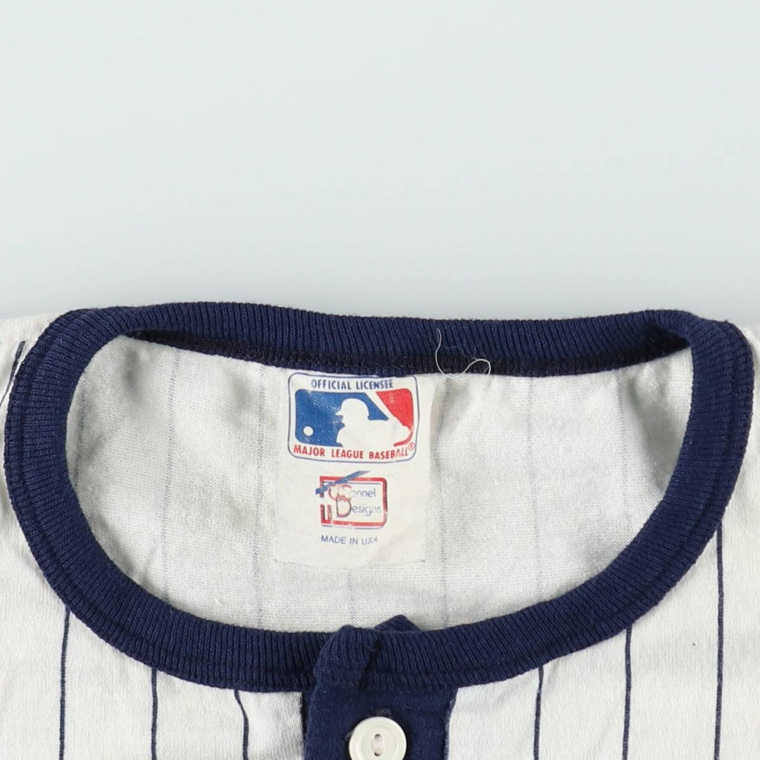 90'S MLB New York Yankees Henley Neck 3/4 Sleeve Logo Print T-Shirt, Made in USA, Women's Size M (Equivalent), Vintage unclear white type Vintage Second Hand