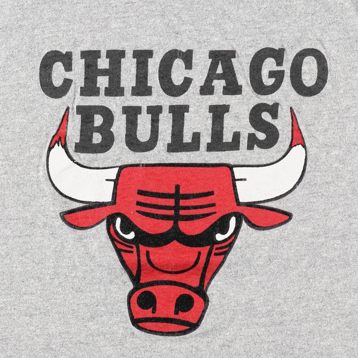 90'S Ravens NBA Chicago Bulls Logo Print T-Shirt, Made in Canada, Men's Size L (approx.), Vintage cotton gray type Vintage Second Hand