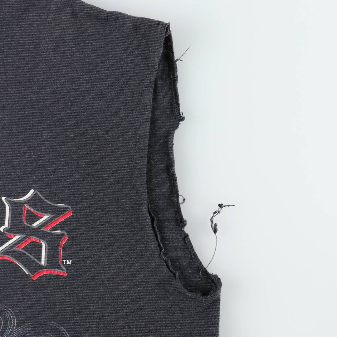 90'S Logo Seven NBA Chicago Bulls Border Pattern Cut-Off Sports Print T-Shirt, Made in USA, Men's XL equivalent. cotton Charcoal Vintage Second Hand