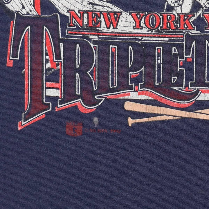 90'S NUTMEG MLB NEW YORK YANKEES Sports Print T-Shirt, Made in USA, Men's Size S (Equivalent), Vintage unclear navy blue type Vintage Second Hand