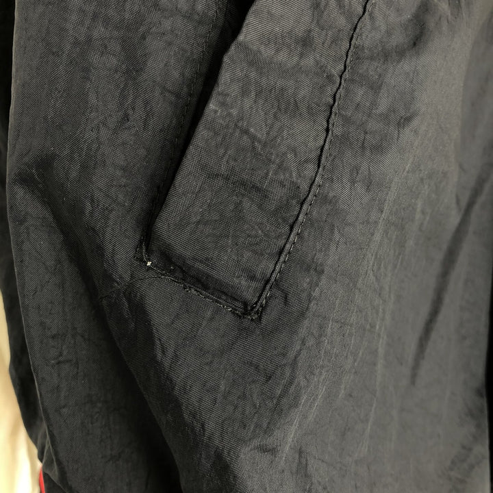90'S Nike V-neck nylon pullover, men's size XXL equivalent, V-neck. Nylon black type Vintage Second Hand