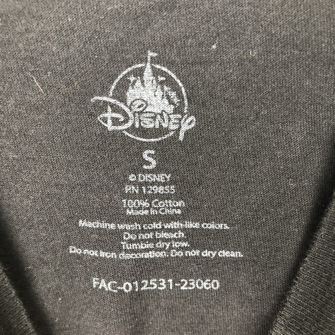 PIRATES OF THE CARIBBEAN Skull Pattern Movie T-Shirt (Men's Size S) cotton black type Vintage Second Hand