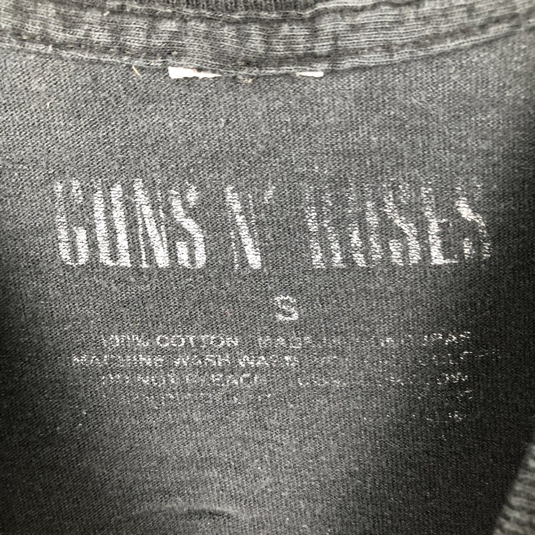 Guns N' Roses Skull Pattern Band T-Shirt (Men's Size S) cotton black type Vintage Second Hand