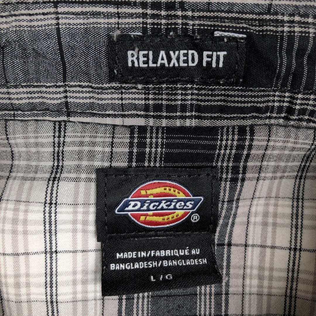 Dickies Relaxed Fit Check Pattern Button-Down Short-Sleeve Work Shirt (Men's Size L) unclear black type Vintage Second Hand