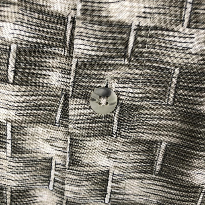 Pierre Cardin all-over print short-sleeved rayon box shirt, men's size XL. Rayon Khaki type Vintage Second Hand