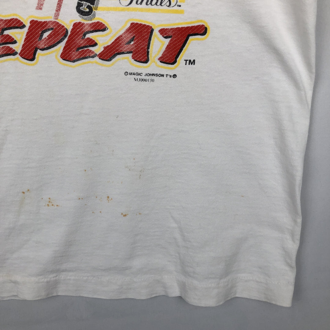 Fruit of the Loom NBA Chicago Bulls sports print T-shirt, Made in USA, Men's size L (approx.) cotton white type Vintage Second Hand