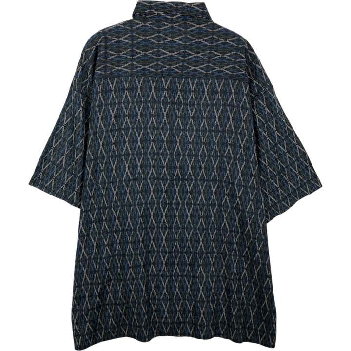 Puritan all-over print short-sleeved open-collar viscose shirt, boxy fit, men's size XL. Viscose rayon blue type Vintage Second Hand