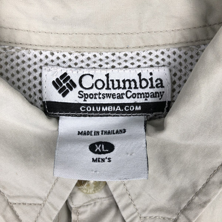 2000'S Columbia short-sleeved fishing shirt with hidden button-down collar, men's size XL equivalent. cotton Beige type Vintage Second Hand