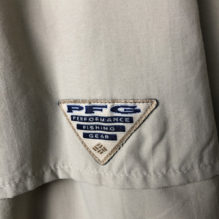 00'S Columbia PFG Hidden Button Down Short Sleeve Fishing Shirt Men's M Size Nylon Beige type Vintage Second Hand