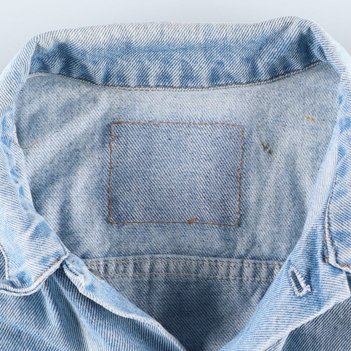 Levi's denim jacket, made in Canada, men's size M equivalent, vintage. unclear blue type Vintage Second Hand