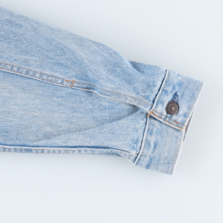 Levi's denim jacket, made in Canada, men's size M equivalent, vintage. unclear blue type Vintage Second Hand
