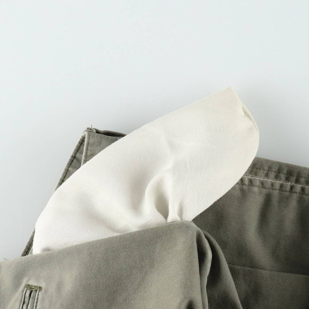 Eddie Bauer CLASSIC FIT Two-Pleat Chino Pants, Men's W33 (approx.) cotton Khaki type sage green Vintage Second Hand