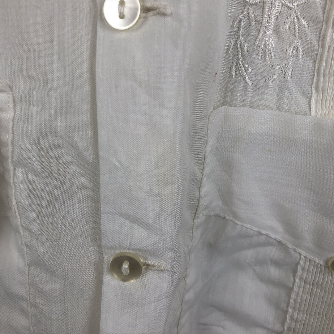 1970s-era MARIO short-sleeved open-collar Mexican shirt, Cuban shirt, boxy shirt, men's size M equivalent, vintage. polyester white type Vintage Second Hand