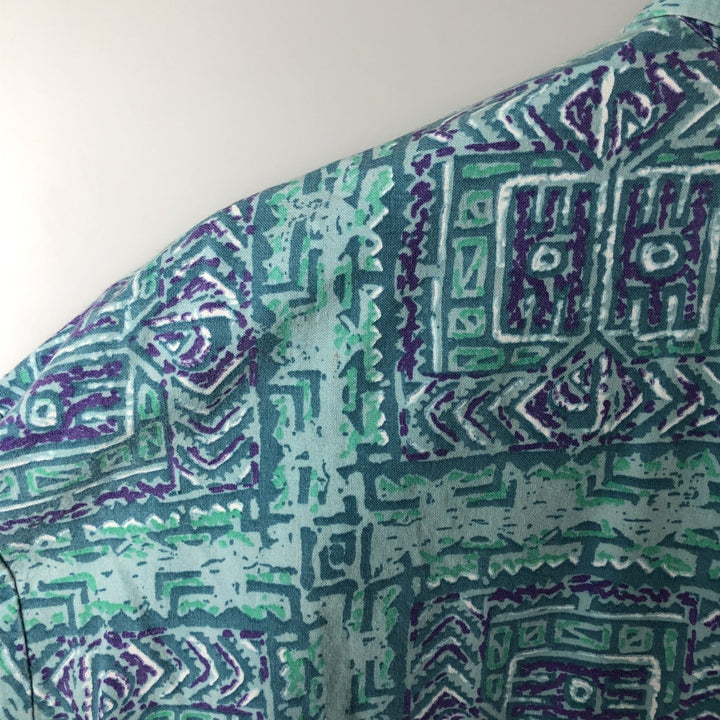 QUIKSILVER All-over print button-down Hawaiian Aloha shirt, boxy style, men's size L. cotton Emerald green Vintage Second Hand
