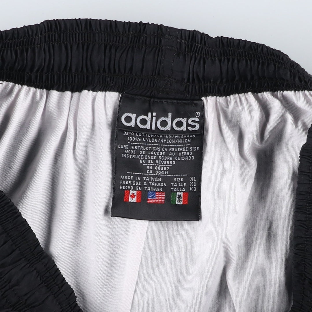 Vintage 90'S Adidas nylon pants, crinkle pants, men's size XL Nylon black type Vintage Second Hand