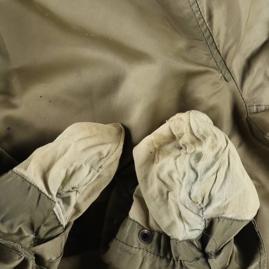 Alpha MA-1 style padded military flight jacket, made in the USA, men's size XL Nylon Khaki type Vintage Second Hand