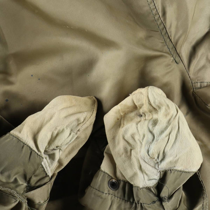 Alpha MA-1 style padded military flight jacket, made in the USA, men's size XL Nylon Khaki type Vintage Second Hand