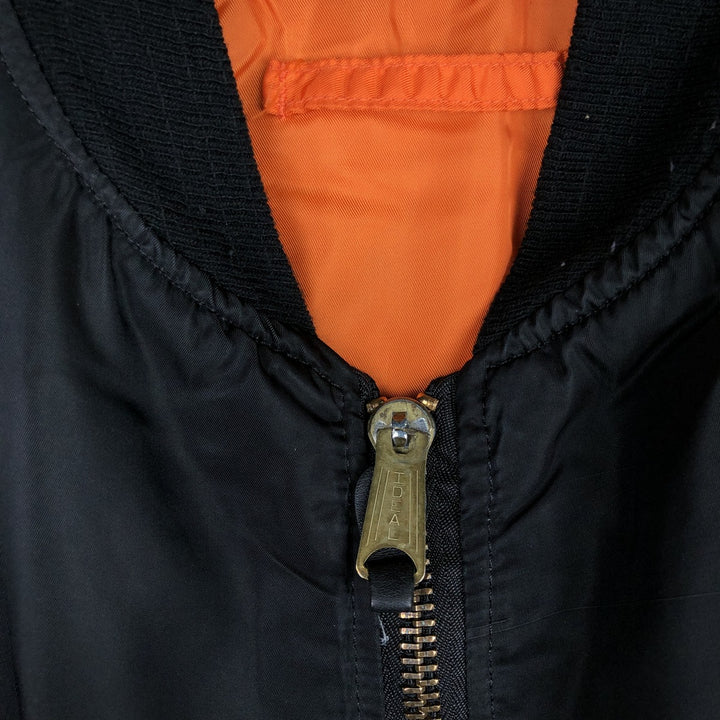 90'S civilian Alpha MA-1 style padded military flight jacket, made in the USA, men's size XL, vintage Nylon black type Vintage Second Hand