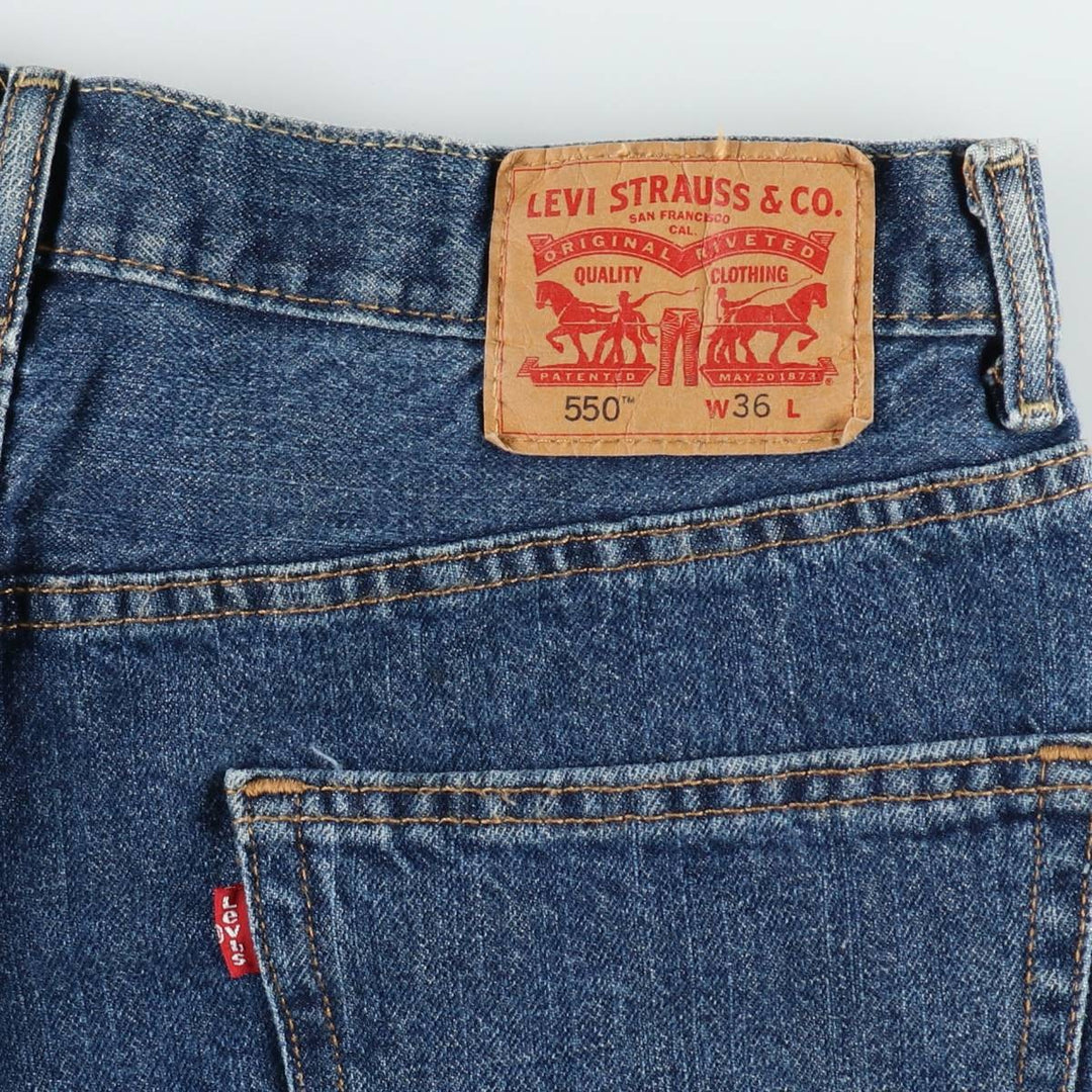 Levi's 550 denim shorts, short pants for men, size W35 cotton navy blue type Vintage Second Hand