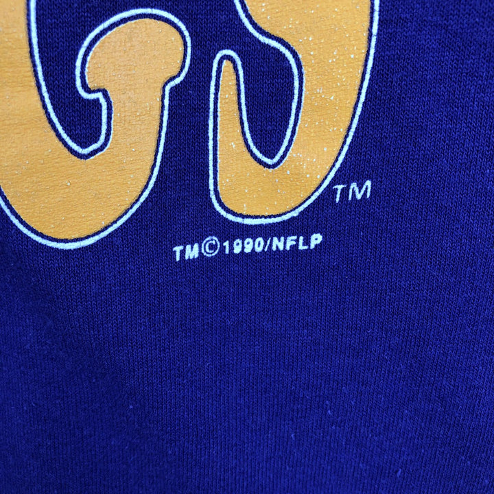 90'S Logo Seven NFL Minnesota Vikings V-neck Football T-shirt, Made in USA, Men's Size L (approx.) unclear purple type Vintage Second Hand
