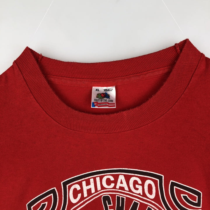 90'S Fruit of the Loom NBA Chicago Bulls Sports Print T-Shirt, Made in USA, Men's XL equivalent, Vintage cotton red type Vintage Second Hand