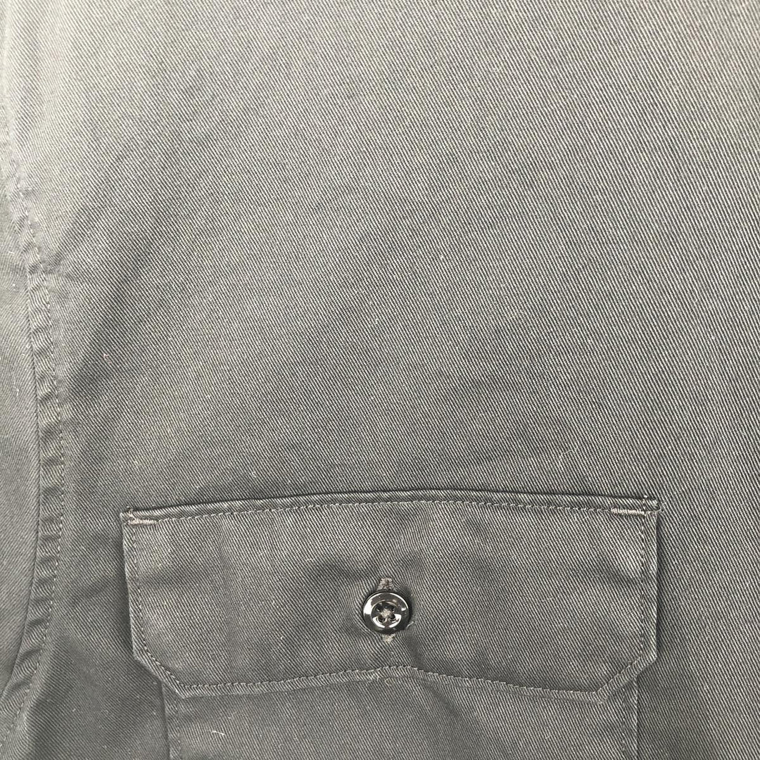 Carhartt short sleeve work shirt, men's size M polyester black type Vintage Second Hand