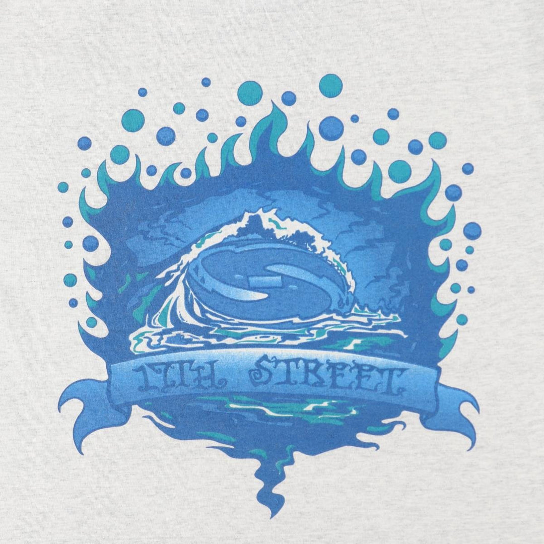 90'S SOF TEE 17th Street Surf Shop Surf Print T-Shirt, Made in USA, Men's Size L (Equivalent), Vintage cotton gray type Vintage Second Hand