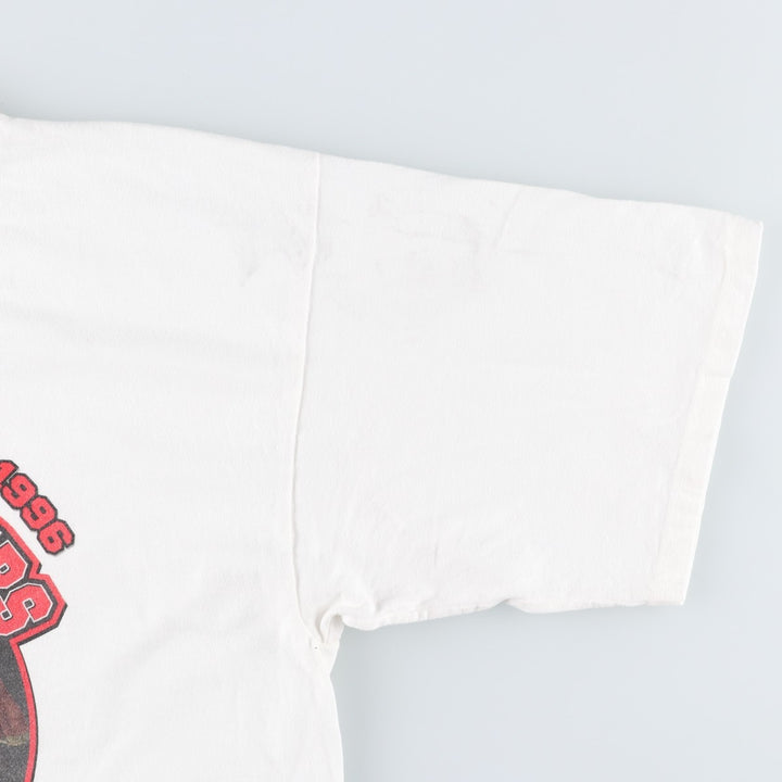 90'S Starter NBA Chicago Bulls sports print T-shirt, Made in USA, Men's size L equivalent, Vintage cotton white type Vintage Second Hand
