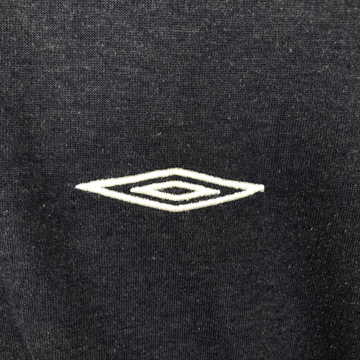 Umbro V-neck logo T-shirt, men's size XL. polyester navy blue type Vintage Second Hand