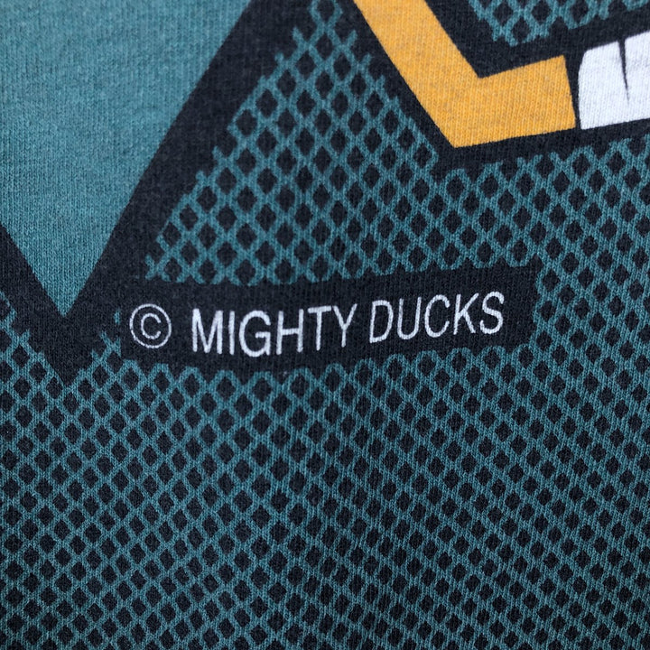 90'S NUTMEG NHL Anaheim Mighty Daks All-Over Print Sports Print T-Shirt, Made in England, Men's Size M (approx.) cotton black type Vintage Second Hand