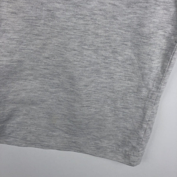 Umbro V-neck T-shirt with one-point logo, men's size S (approx.) polyester gray type Vintage Second Hand