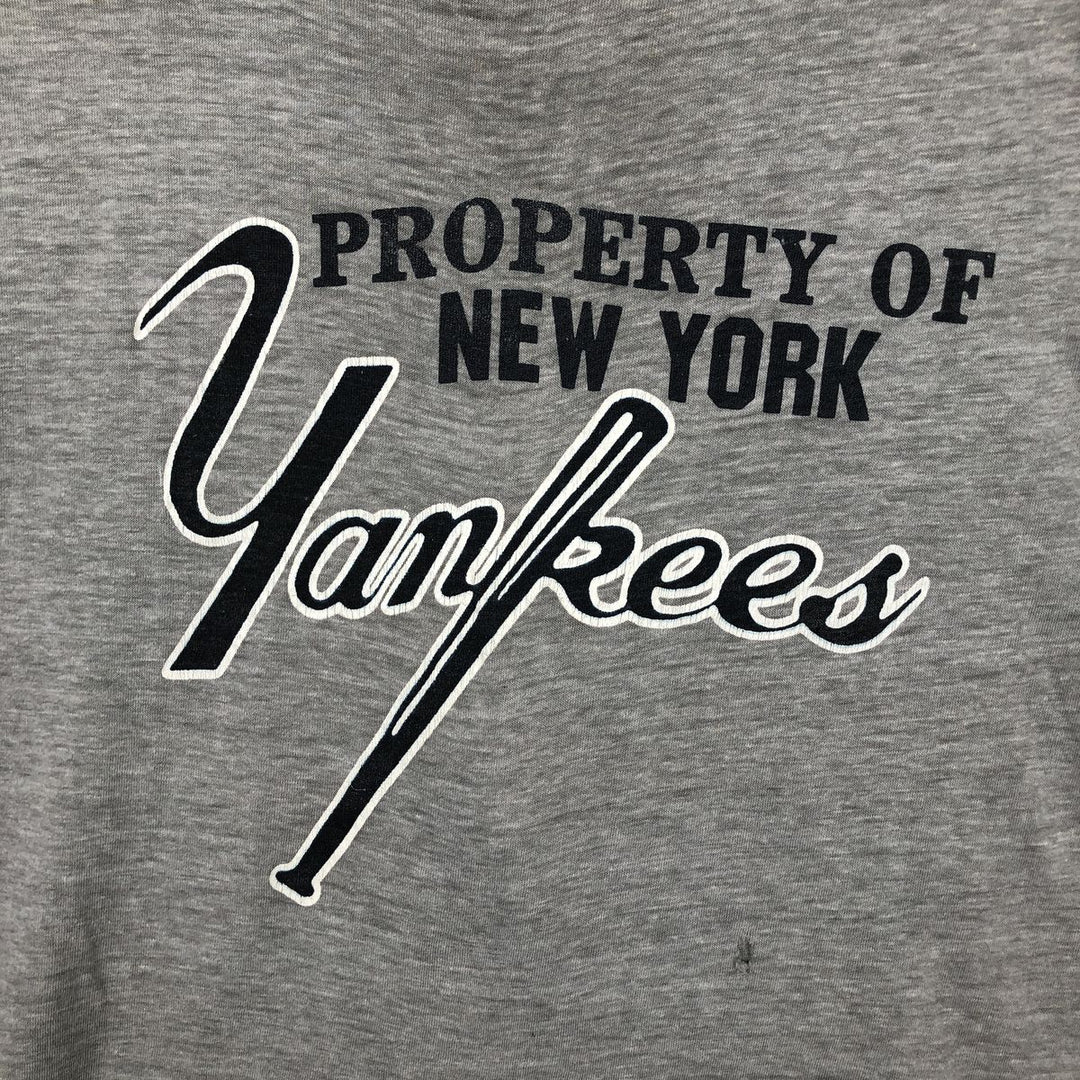 90'S MLB New York Yankees sports print t-shirt, men's size S equivalent, vintage. unclear gray type Vintage Second Hand
