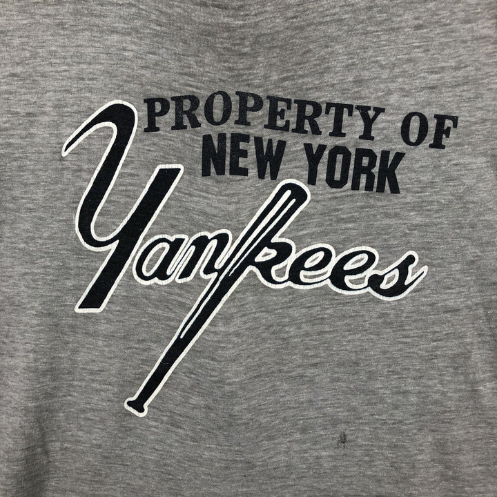 90'S MLB New York Yankees sports print t-shirt, men's size S equivalent, vintage. unclear gray type Vintage Second Hand